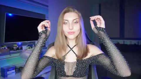 Snapshot of cassiablade1 chatting on September 9, 7:03 pm Seductress Cassia FINDOM AND SADISM NO NUDE online show from September 9, 7:03 pm
