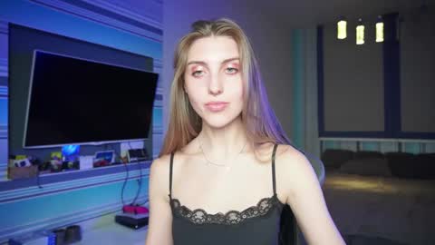 Snapshot of cassiablade1 chatting on September 18, 6:45 pm Seductress Cassia FINDOM AND SADISM NO NUDE online show from September 18, 6:45 pm