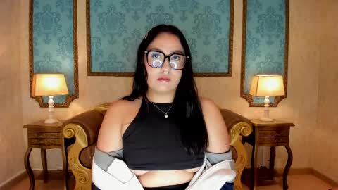 C  Cassie ONLINE  GTM -5 730  1400 online show from May 13, 12:26 pm
