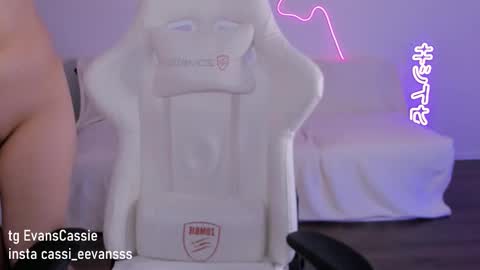 Cassie online show from February 17, 6:53 am