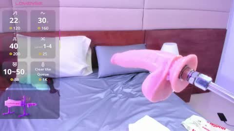Snapshot of cassie_ibarra chatting on February 21, 11:43 pm cassie online show from February 21, 11:43 pm