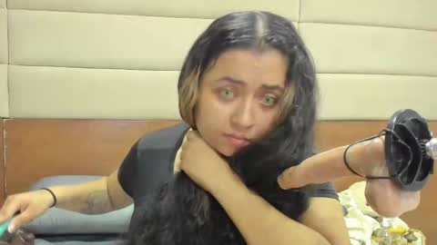 Snapshot of cassie_ibarra chatting on September 10, 11:22 am cassie online show from September 10, 11:22 am