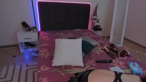 Cassie online show from January 31, 6:46 am