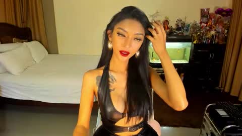 CassieValbalera online show from March 18, 10:15 pm