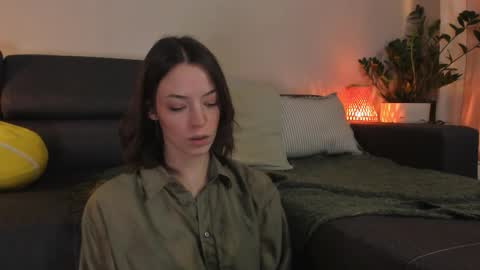  cassandra  online show from September 29, 6:18 pm