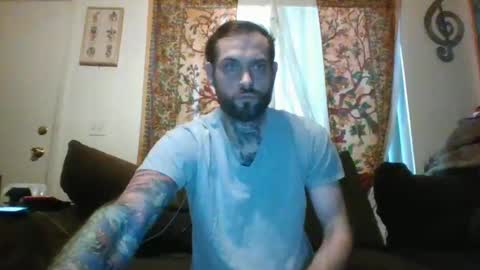 Snapshot of casualfrank chatting on October 1, 9:46 pm CasualFun online show from October 1, 9:46 pm