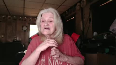 cat online show from September 25, 6:48 pm