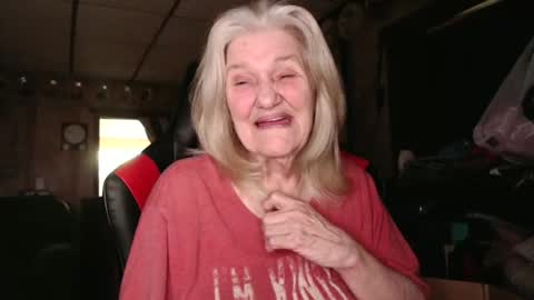 cat online show from October 1, 7:35 pm