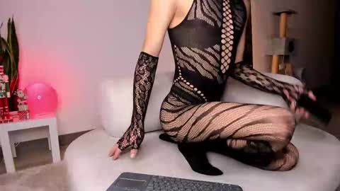 cata_n_cami online show from November 29, 11:12 pm