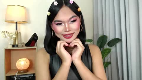 CatalenaX online show from November 12, 9:44 am