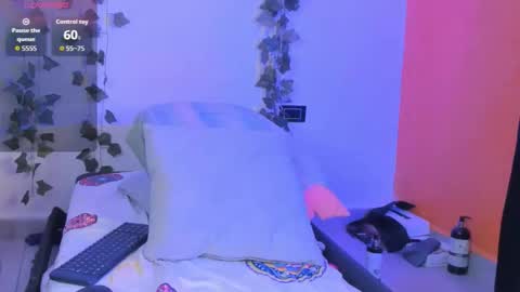 cataleya19__ online show from March 3, 9:49 am