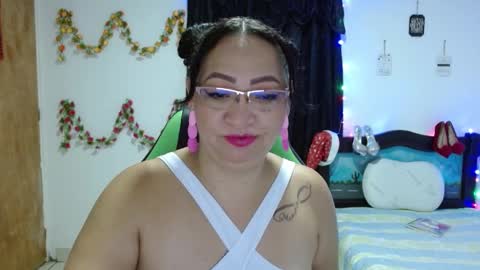 isabel online show from December 20, 10:05 am