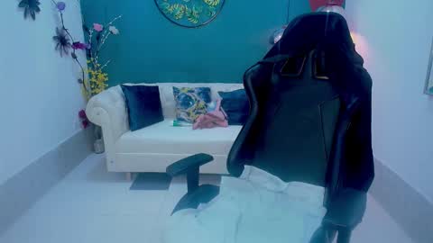 cataleya_eebony online show from January 7, 6:13 pm