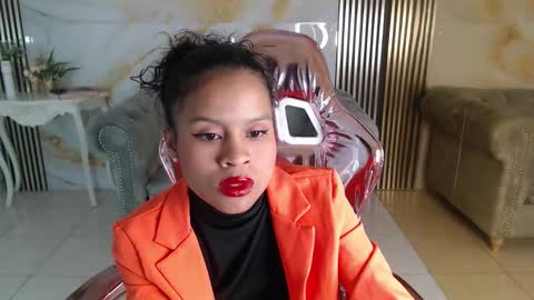 Catalina  online show from February 23, 2:08 pm