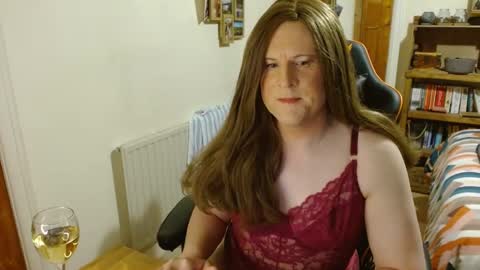 Catherinecuddles online show from December 13, 9:09 pm