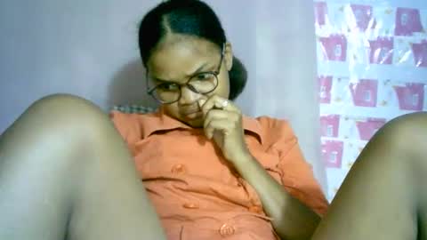 Snapshot of cathyxlisa chatting on February 4, 9:28 am CathyXLisa online show from February 4, 9:28 am