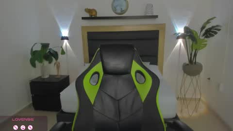 Juliana online show from January 21, 3:15 am