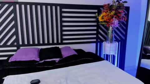 Cattleya online show from October 11, 9:40 pm