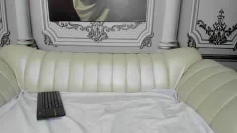 Snapshot of catty_dolldaddy chatting on February 13, 5:11 pm catty online show from February 13, 5:11 pm