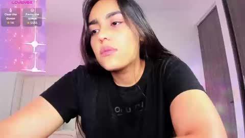 Cay online show from September 13, 3:14 pm