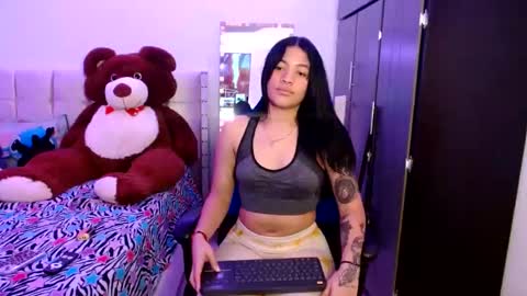 Caylinn online show from October 10, 4:40 am