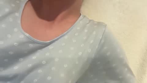 Claire online show from April 10, 5:17 pm