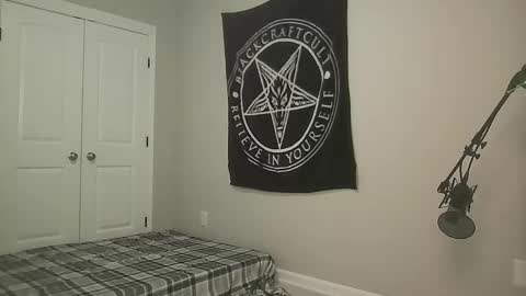 cdakaharpo online show from December 8, 12:46 am