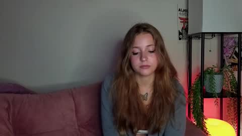 Snapshot of ceceliapidcock chatting on September 17, 7:17 pm Lina online show from September 17, 7:17 pm