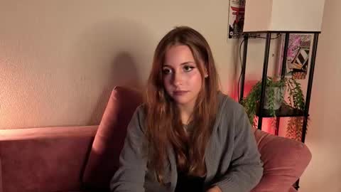 Snapshot of ceceliapidcock chatting on September 19, 7:39 pm Lina online show from September 19, 7:39 pm