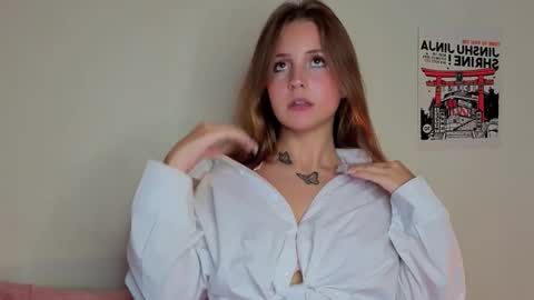 Snapshot of ceceliapidcock chatting on September 15, 9:16 pm Lina online show from September 15, 9:16 pm