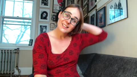 Cecily Saint Claire online show from December 6, 3:39 pm