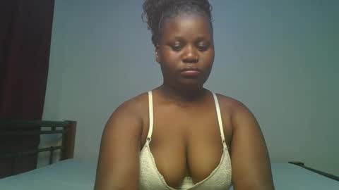 ceepretty25 online show from March 20, 9:47 am