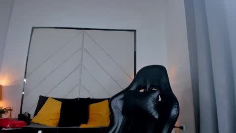 celene_rosejs online show from May 16, 7:34 pm