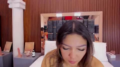 celestebellmont online show from October 19, 1:27 pm