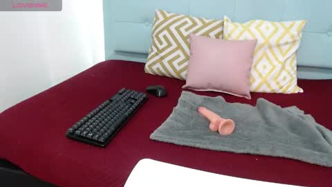 celestemayerr online show from June 7, 1:00 am