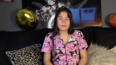 Snapshot of celestesecret chatting on October 23, 11:16 pm Sara online show from October 23, 11:16 pm