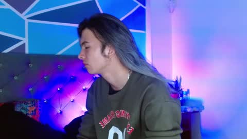 I am Valentinn online show from October 6, 8:21 am