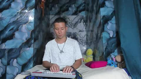 celesteyorucso1 online show from October 18, 11:53 pm