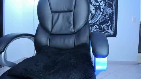Snapshot of celestical chatting on December 3, 10:12 am online show from December 3, 10:12 am