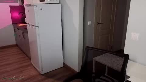 Bruce online show from February 10, 9:51 pm