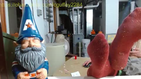 cguffey2284 online show from December 19, 4:52 am