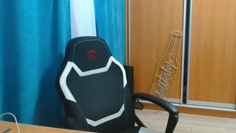 ch1lldrill online show from February 3, 6:22 am