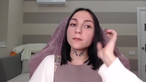 Kate online show from February 19, 2:11 pm