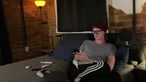 chadbentley420 online show from April 7, 4:25 am