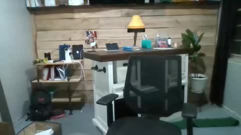 chadmichaell online show from November 15, 4:03 am