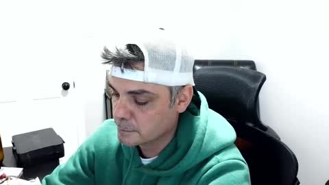 Snapshot of chadurmate chatting on November 1, 12:44 am chadurmate online show from November 1, 12:44 am