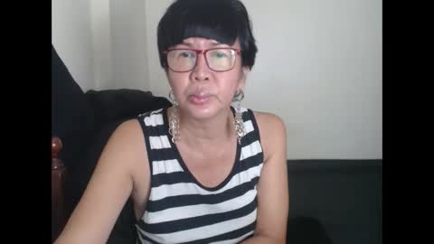 Snapshot of champaka123 chatting on March 12, 11:53 am champaka online show from March 12, 11:53 am