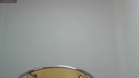 Snapshot of chanell15 chatting on December 4, 10:13 pm Fabi online show from December 4, 10:13 pm