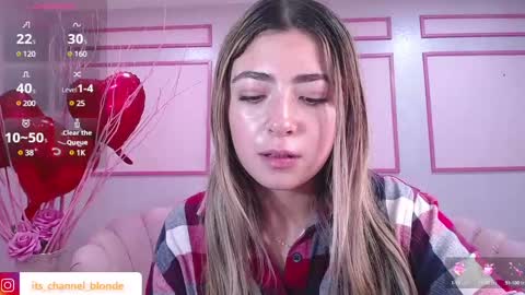 Snapshot of channel_blonde_a chatting on February 15, 8:01 pm channel_blonde_a online show from February 15, 8:01 pm