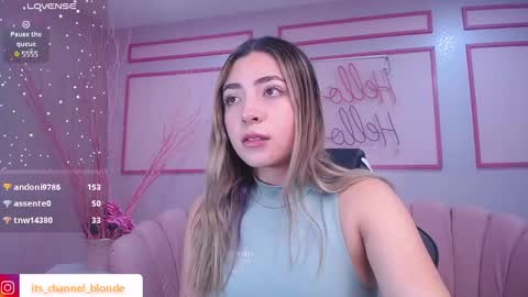 Snapshot of channel_blonde_a chatting on January 23, 8:02 pm channel_blonde_a online show from January 23, 8:02 pm